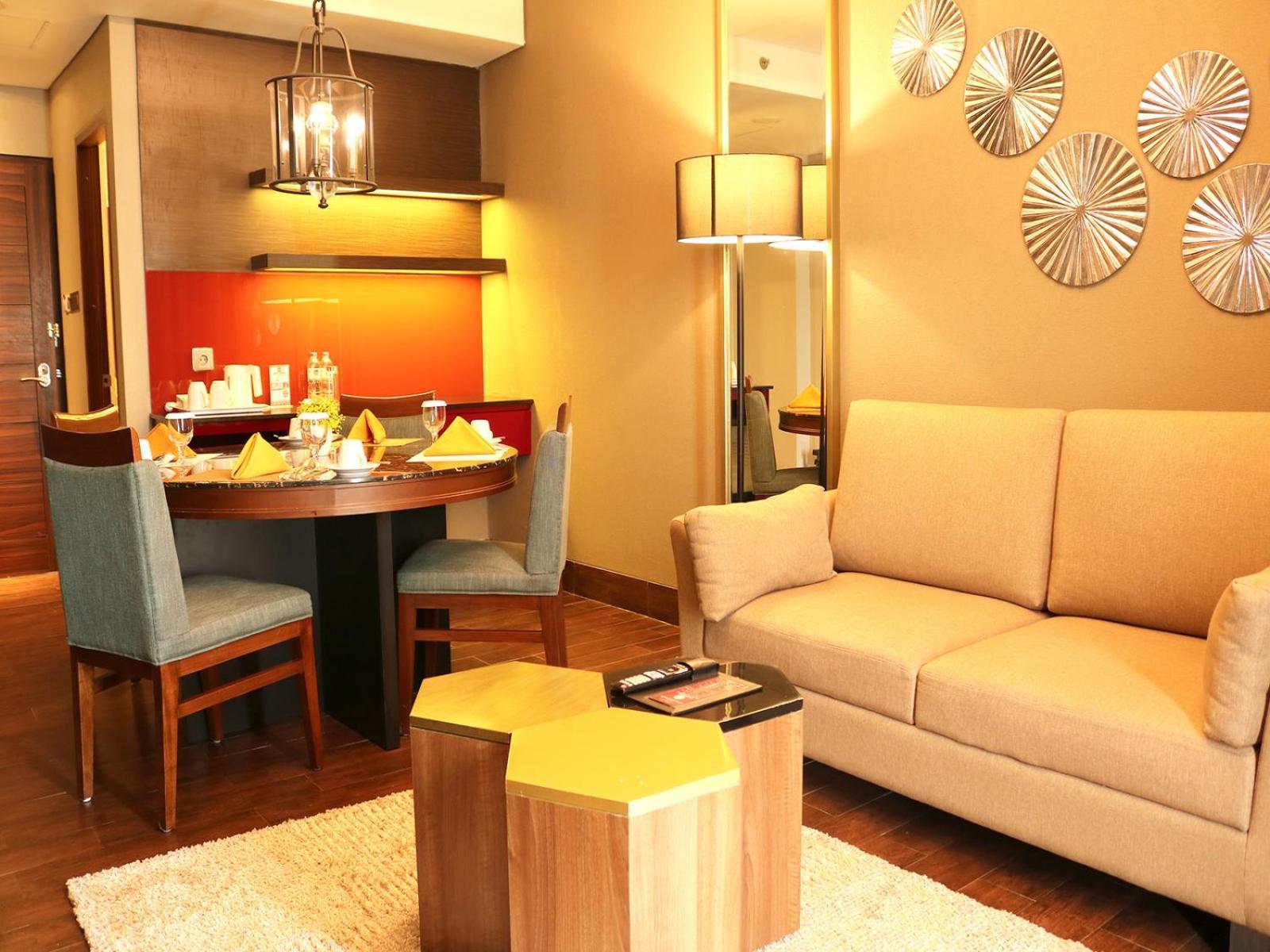 Emersia & 4* Batusangkar